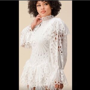 NWT. GORGEOUS EMBROIDERY white RUFFLE MINI DRESS SZ. L wedding. Bachelorette